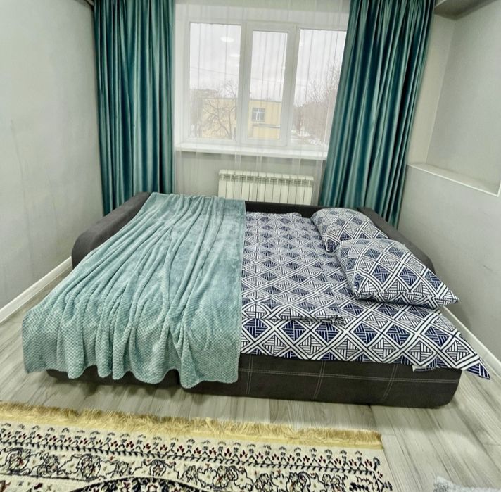 Сдается 1ком квартира посуточно Момышулы