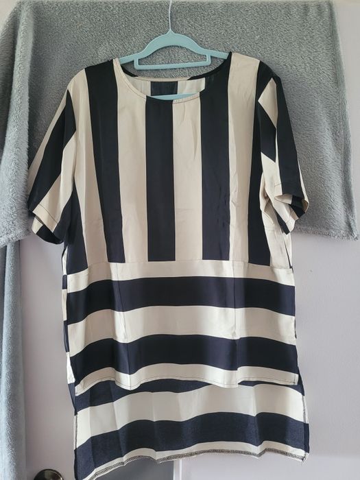 Продам женский костюм 50р