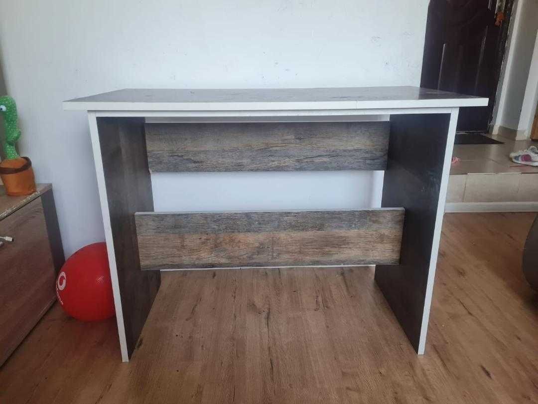 Birou pentru camera din pal