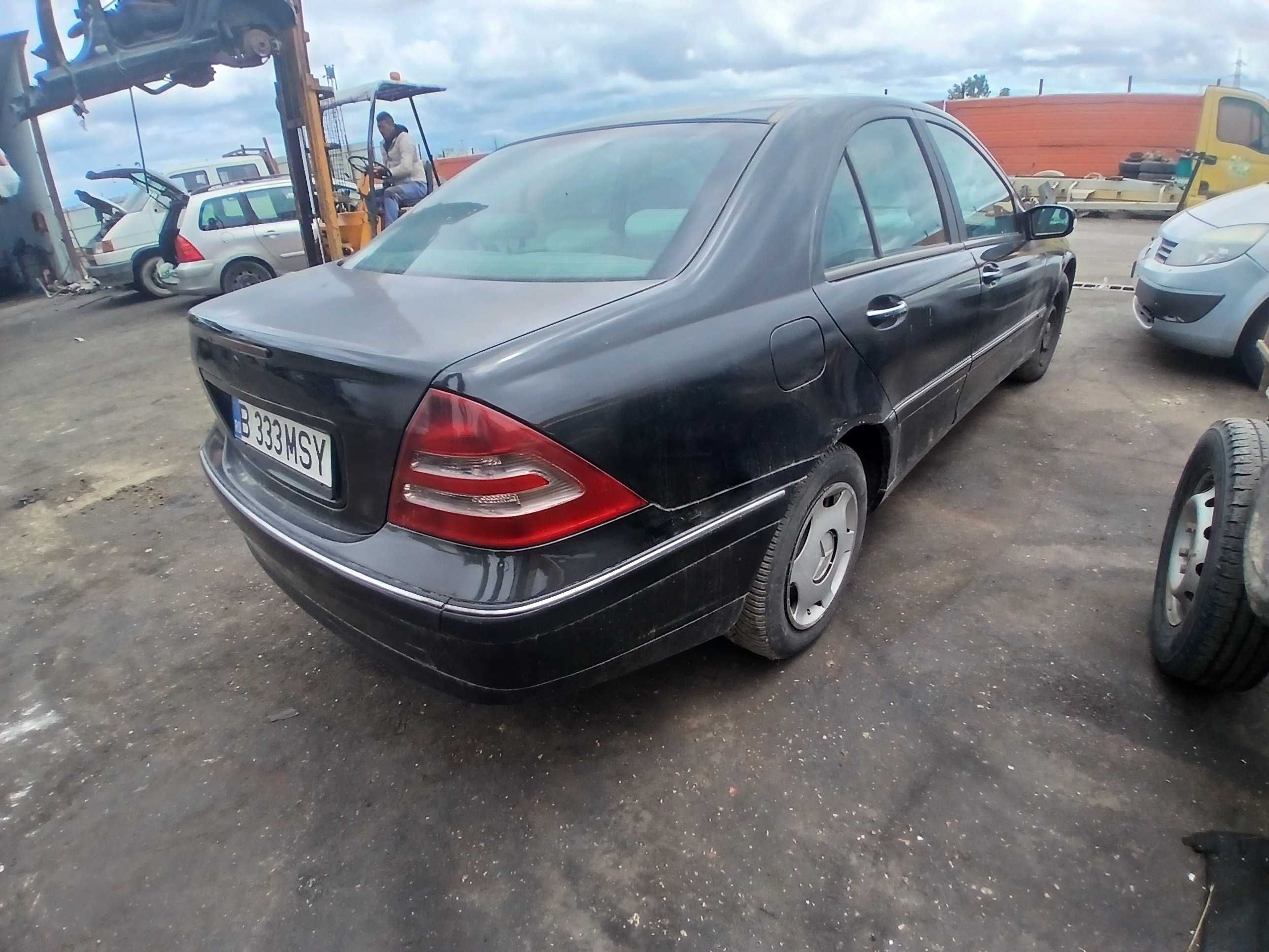 Dezmembrez mercedes benz w203
