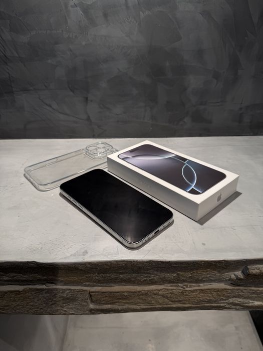 100%! КАТО ЧИСТО НОВ Iphone 16 Pro Max + гаранция