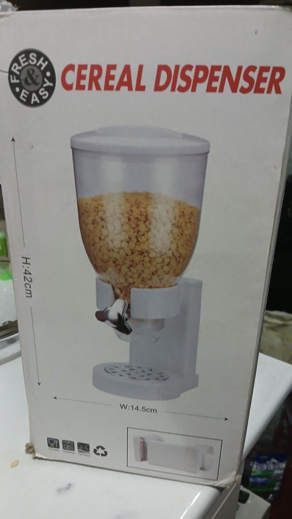Продам диспенсер для круп
