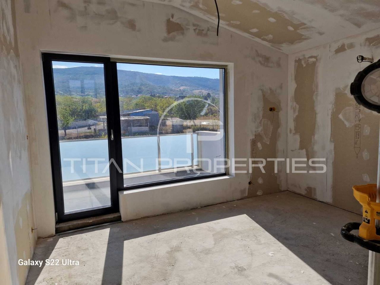 Продава се Къща в с. Брестник, Област Пловдив - 280 кв.м за 893 €/кв.м - Снимка #2
