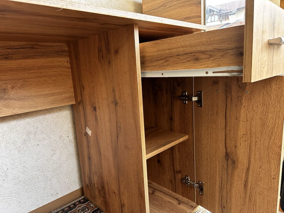 Комплект мебели - бюро, гардероб, нощно шкафче