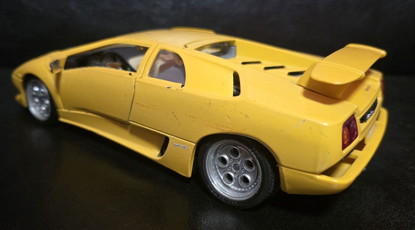 Lamborghini  1:18