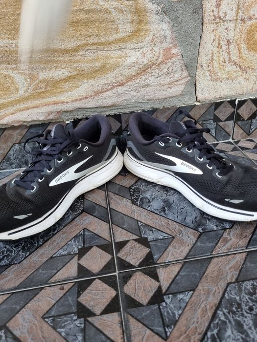 Brooks Ghost 15 Black/White