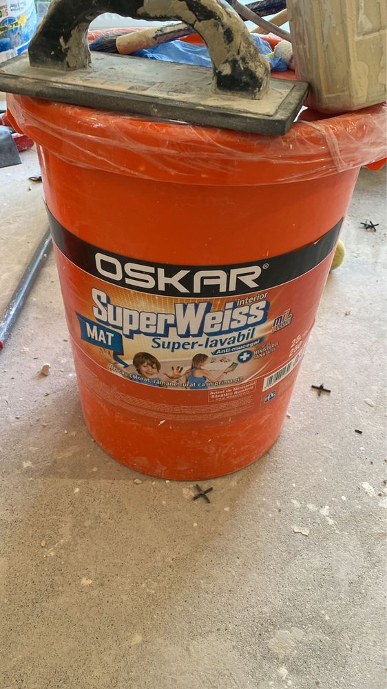 Vopsea lavabila interior Oskar Superweiss, crem deschis, 25 L