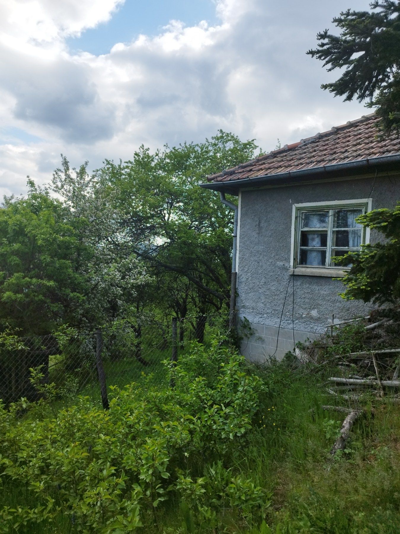 Къща в с. Лесков дол