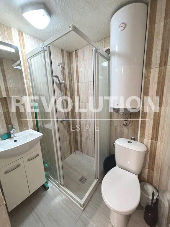 Дава се под наем Къща в Варна, м-т Св. Никола - 200 кв.м за 1300 € - Снимка #7