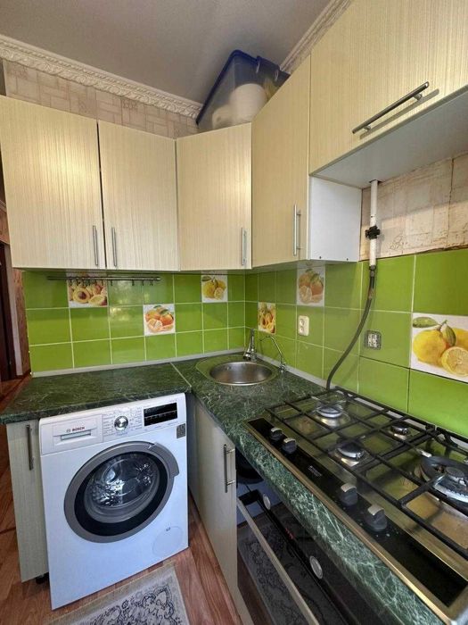 Продам трехкомнатную квартиру по ул. Есет-Батыра