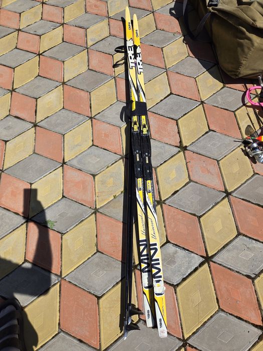 Продам беговые лыжи