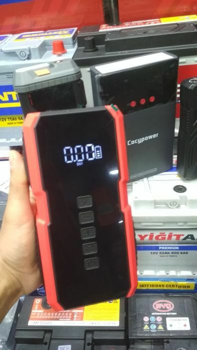 Повербанк бустер пуско-зарядное устройство  jump starter powerbank