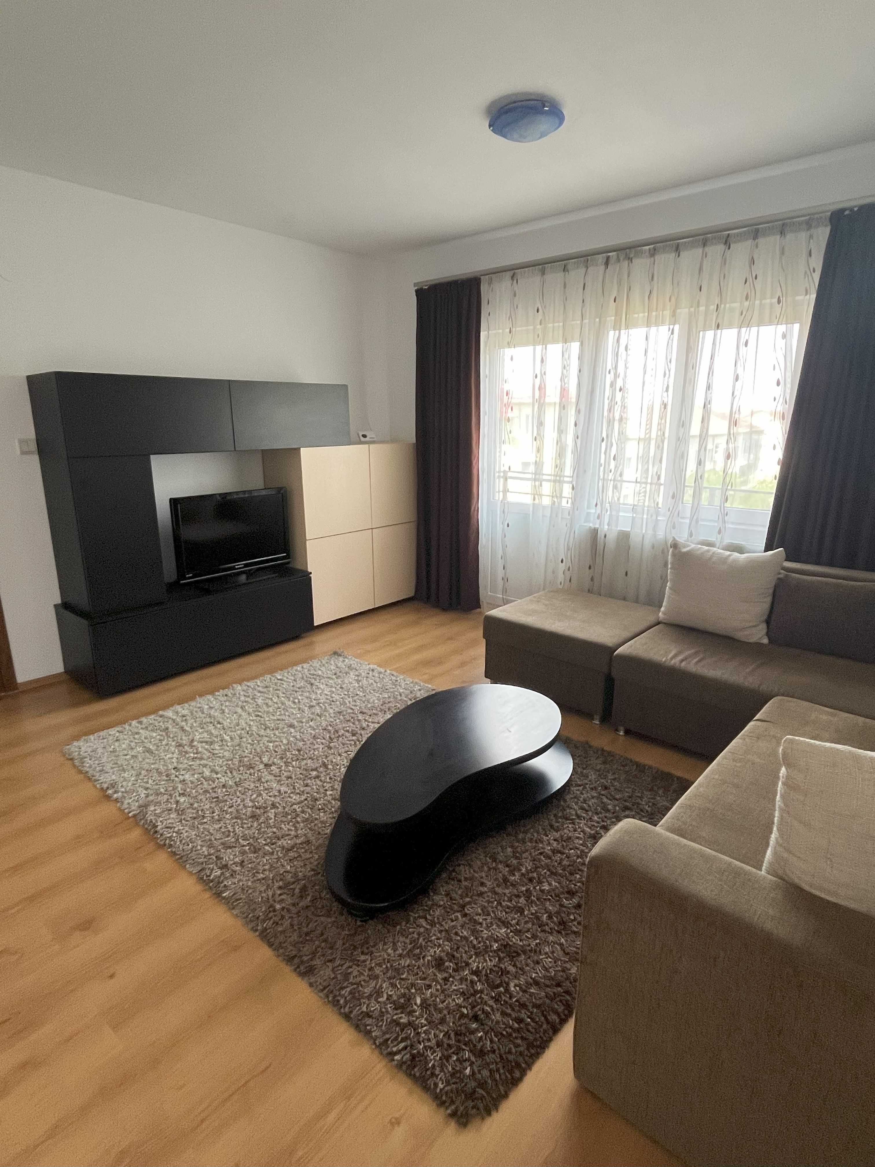 Proprietar vand apartament cu 2 camere in zona Girocului