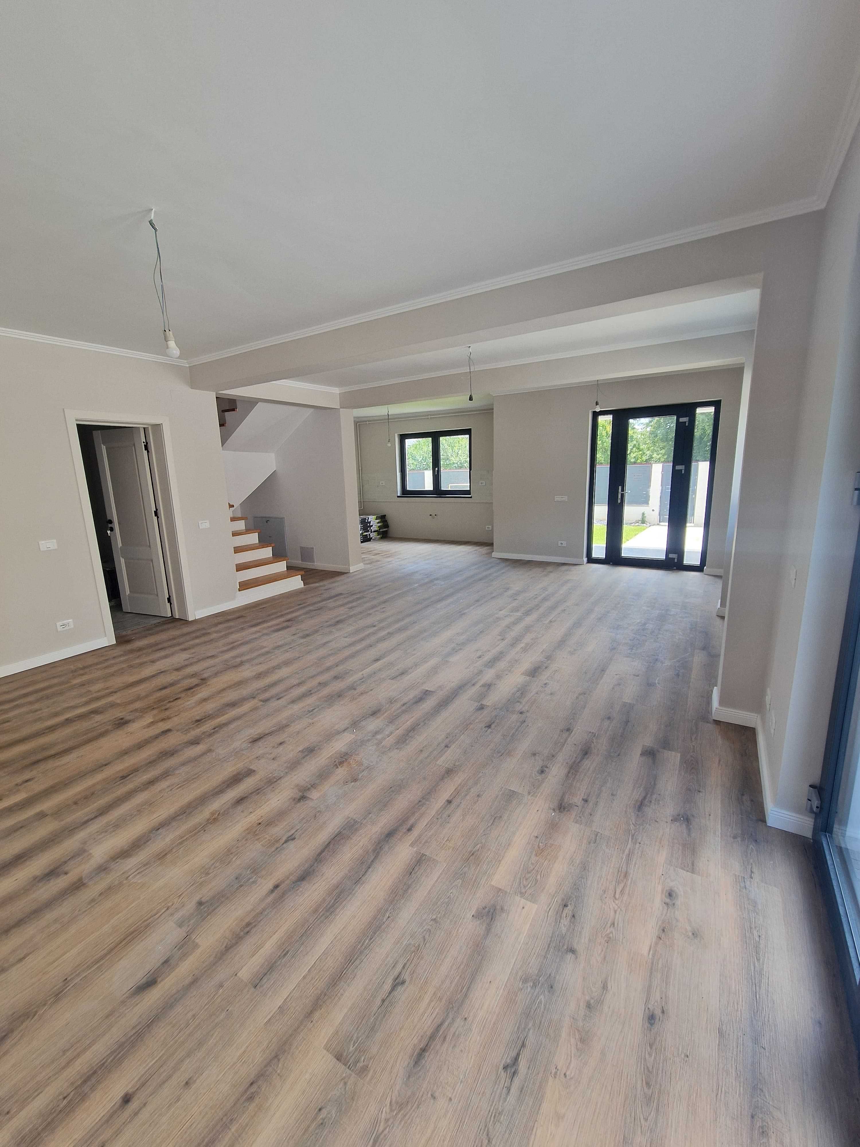 Clădire tip duplex – afacere sau locuit în zonă premium – Nord, Bacău