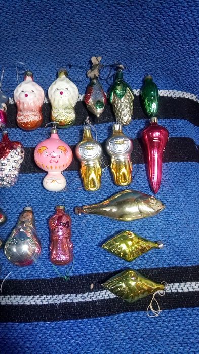 Новогодние игрушки.