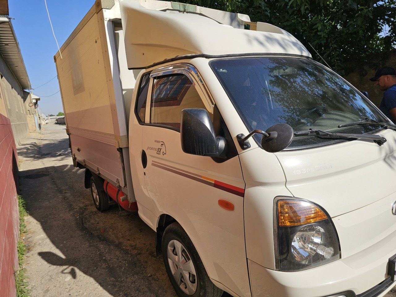 Hyundai porter 2 holati idealniy orqa xaladelnik ishlaydi
