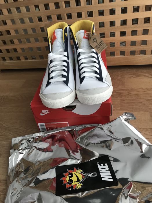 Nike Sneakers Blazer Mie 77 Bg Jordan Adidas Yeezy Boost Versace Air