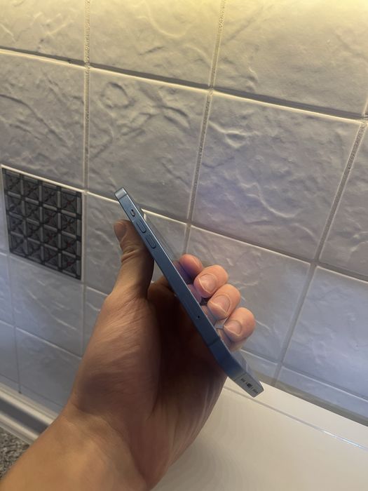 Iphone 13 в отличном состоянии