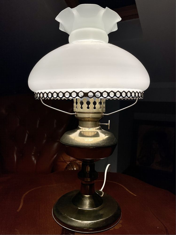 Lampadare si veioze vintage