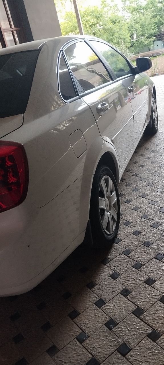 Chevrolet Jentra