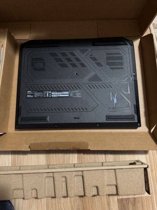 Laptop gaming acer nitro v16