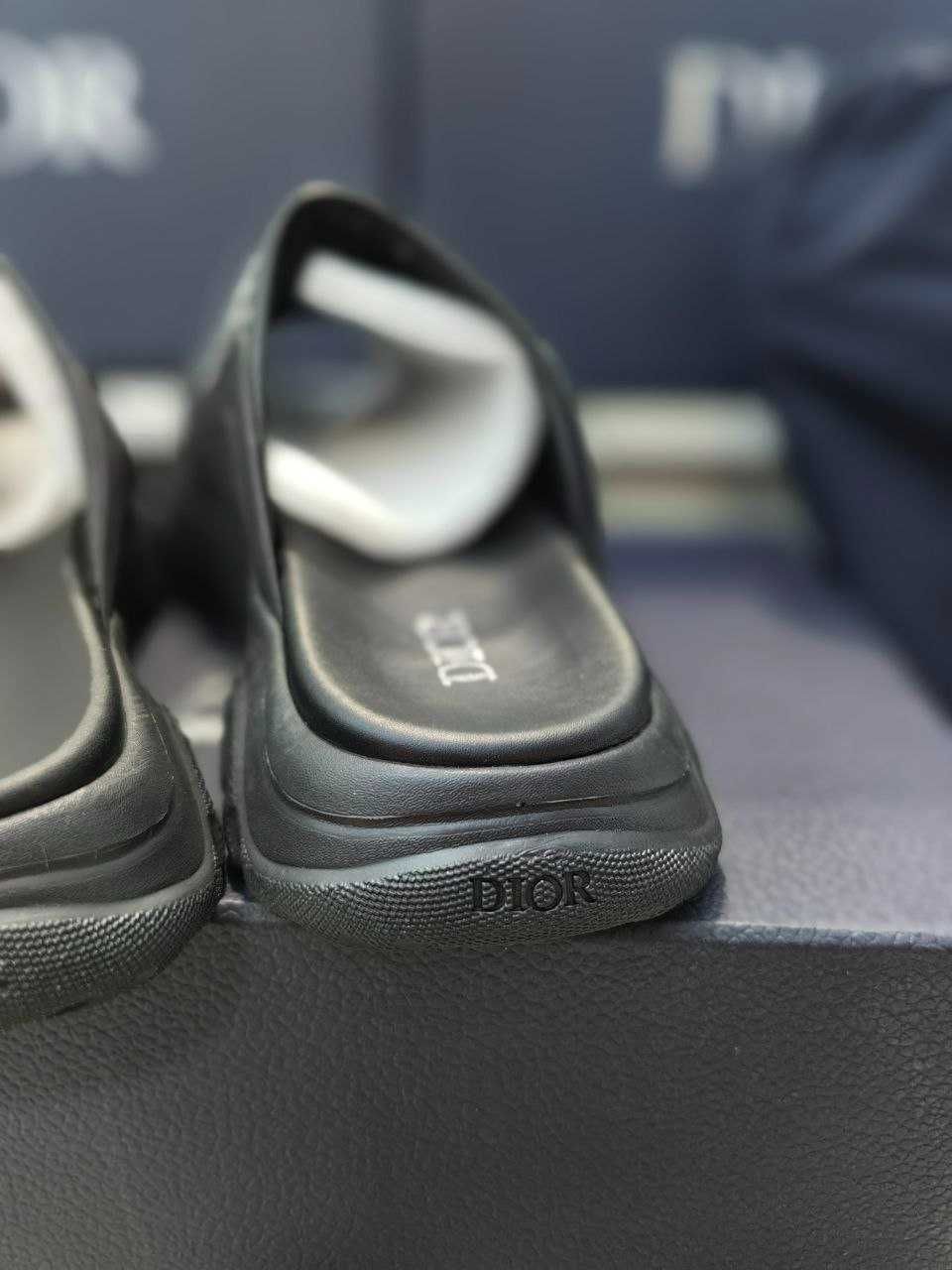 Мъжки чехли Dior 2025 нов модел