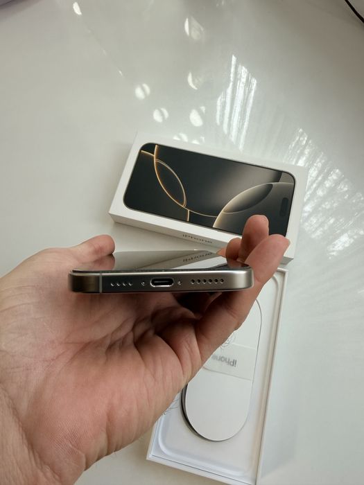 Vand Iphone 16 PRO MAX 256GB