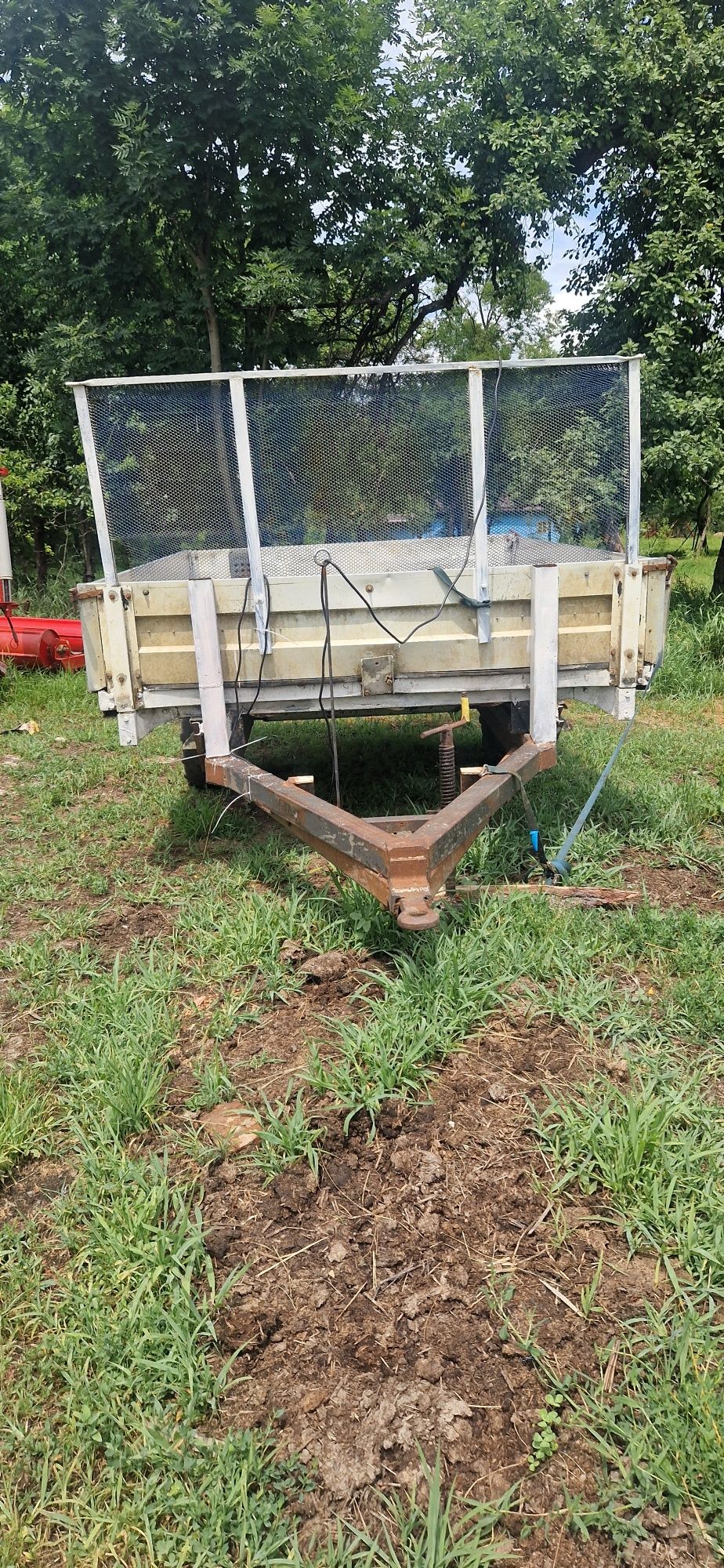 Tractor    Case IH 
85 C