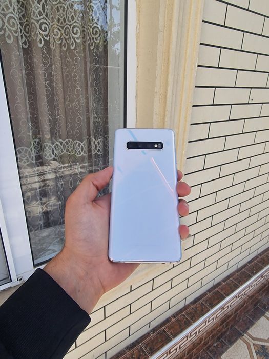 Srochno Samsung S10 Plus 128g 2sim Vetnam sotiladi