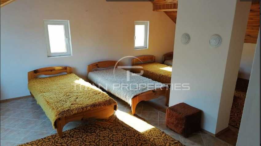 Продава се Къща в с. Лясково, Област Пловдив - 180 кв.м за 389 €/кв.м - Снимка #1