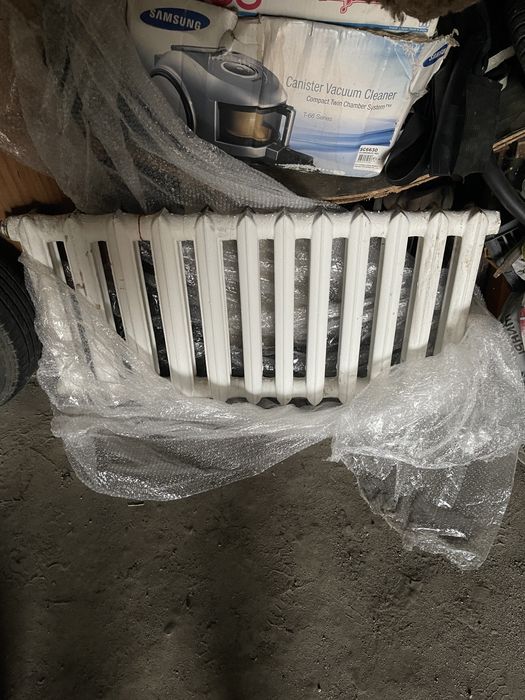 Продам батарею чугун