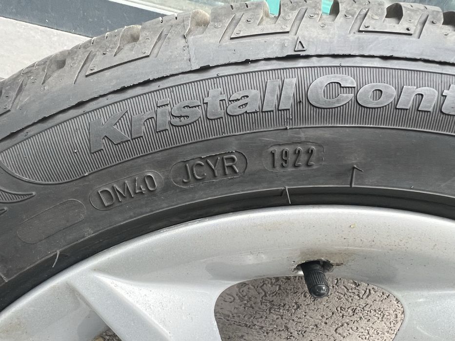 Jante Bmw x1 R17 montate cu anvelope de iarna 225/50/17
