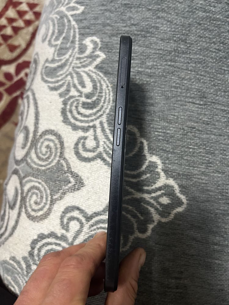 OPPO A57s - смартфон.