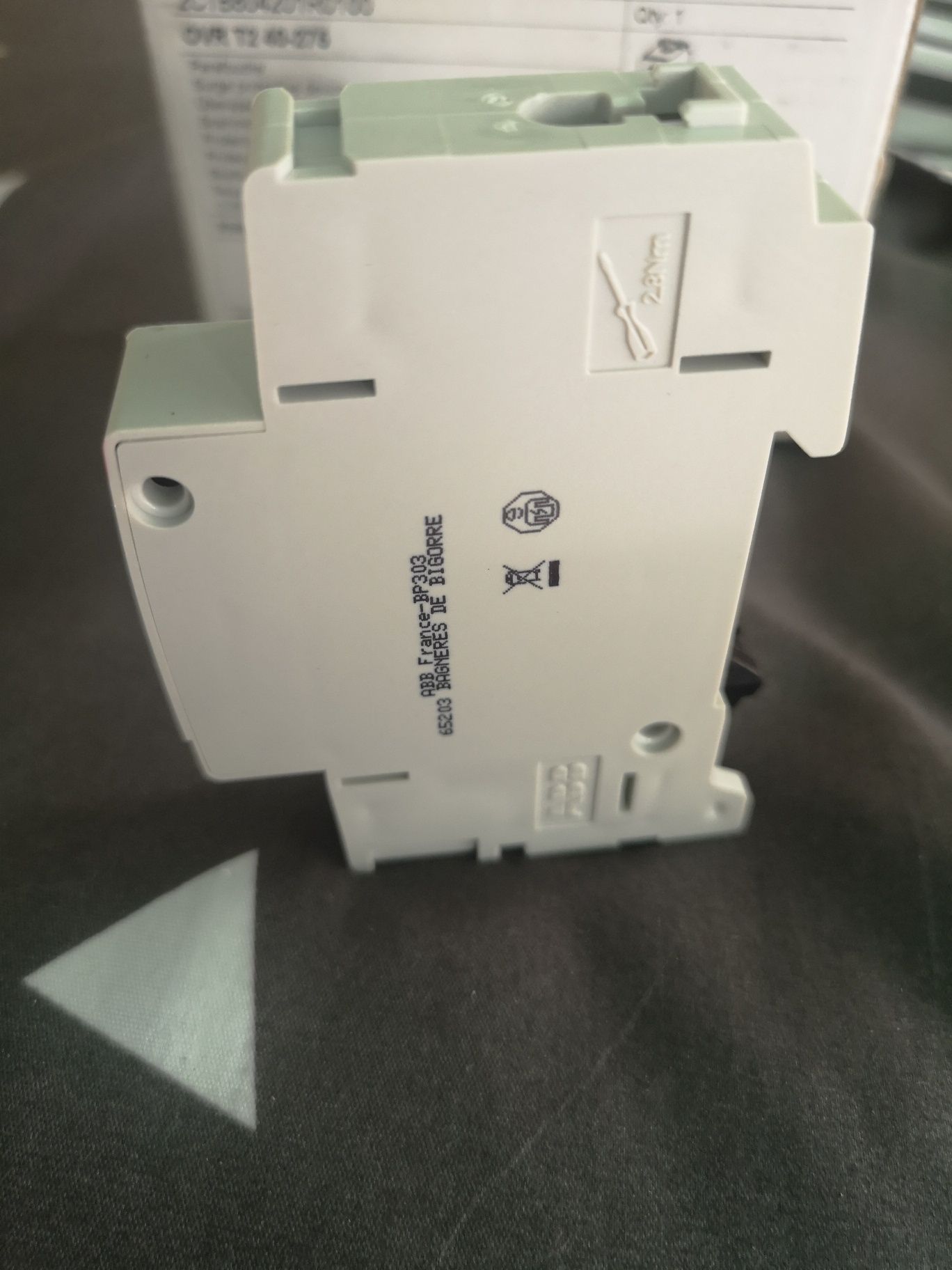 ABB OVR T2 40-275 – защита от пренапрежение (SPD, Тип 2) – ново, за PV