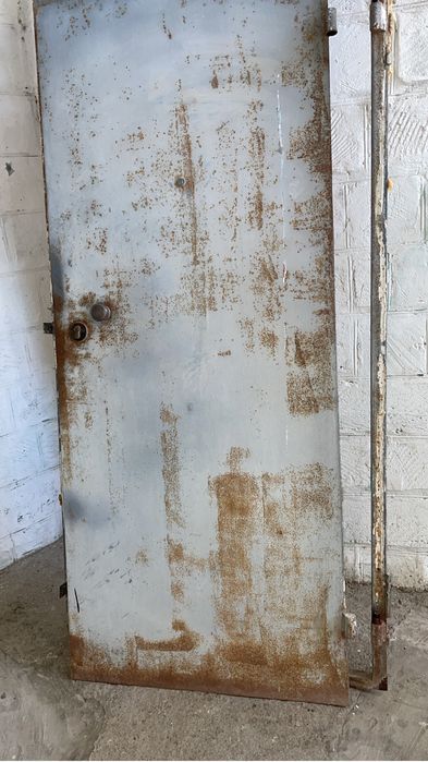 Темир есик сатылады