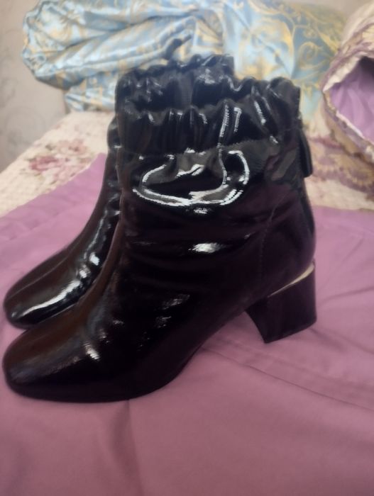 Продаю обувь зим