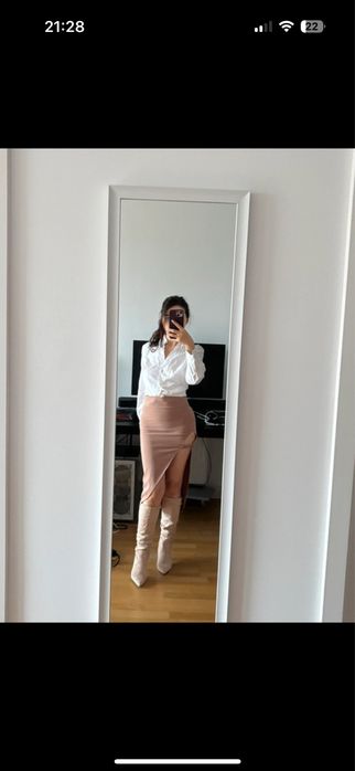Rochie cu crapatura XS