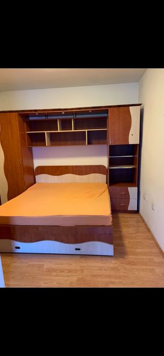 Închiriez garsoniera în Focșani.