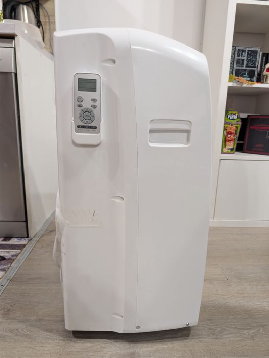 Vând aer conditionat portabil Whirlpool PACW12CO 12000BTU