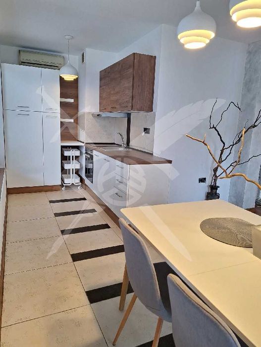 Дава се под наем Тристаен апартамент в София, Лозенец - 111 кв.м за 1166.88 € - Снимка #8