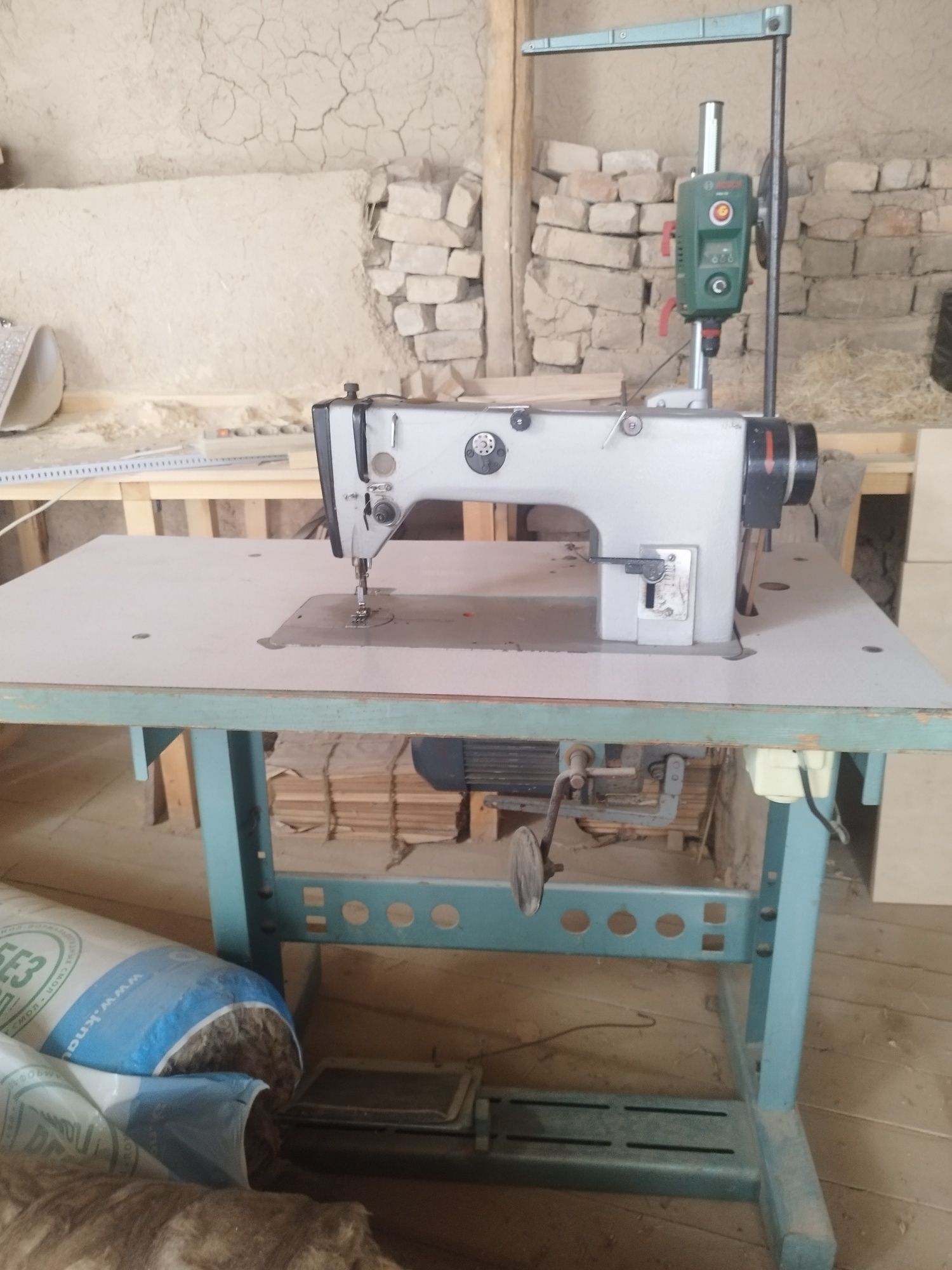 Продам Швейная Машина 1022 Класса