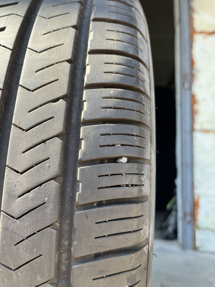 4 бр. гуми за бус 205/65/16C Hankook 6-7 mm DOT 2916