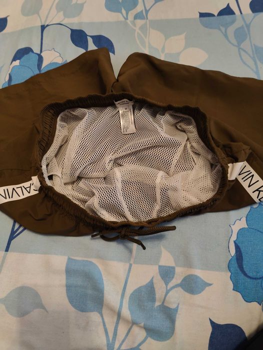 Pantalon scurt Calvin Klein masura M