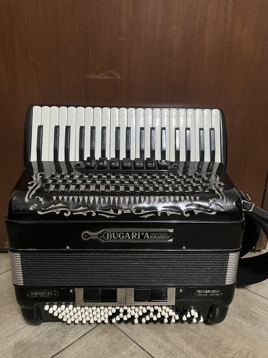 Acordeon Bugari Armando
