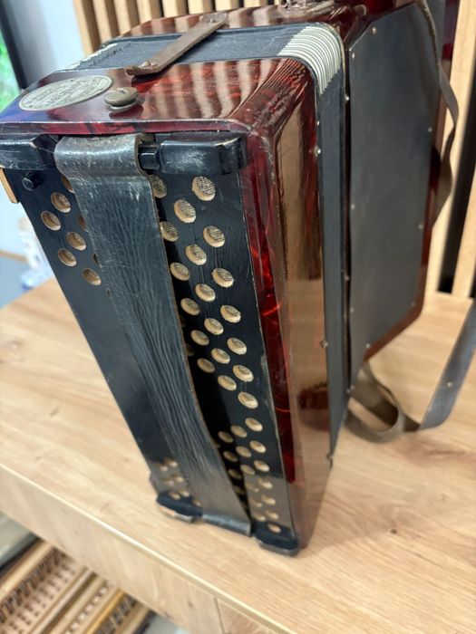 Acordeon Hohnwr Verdi 2 cu 80 de basi