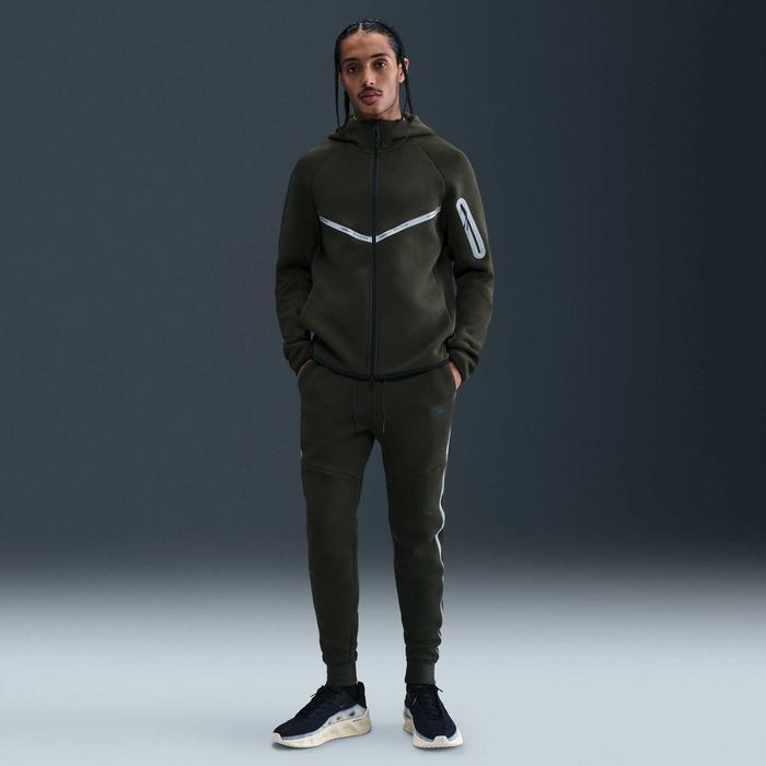 Оригинален джогър Nike Tech Fleece Joggers