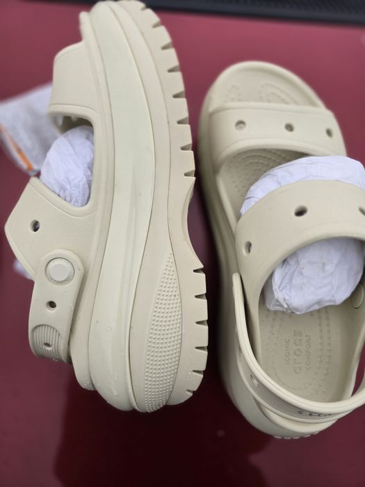 Sandale crocs mărime 36