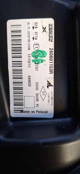 Faruri originale Dacia Duster