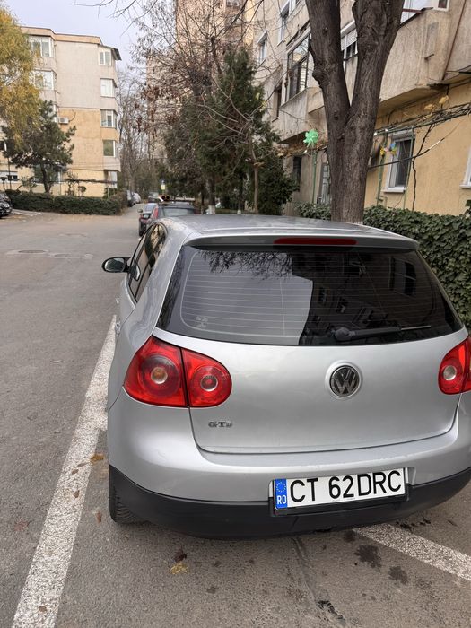 De vanzare vw holf 5