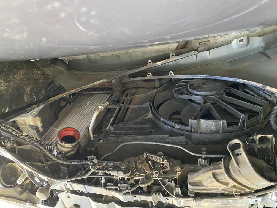 Fata completa Ford Focus 3 2014 capota bara far aripa trager radiator
